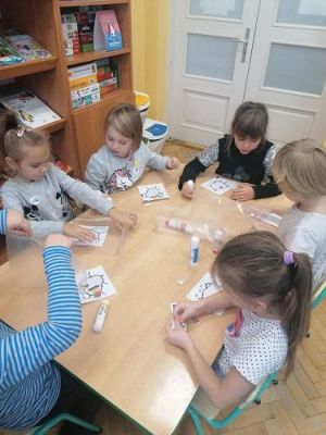 Grafika #5: 09.11.2020 Mieszkam w Polsce-zajęcia edukacyjne