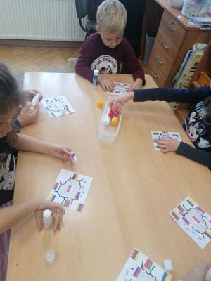 Grafika #6: 09.11.2020 Mieszkam w Polsce-zajęcia edukacyjne