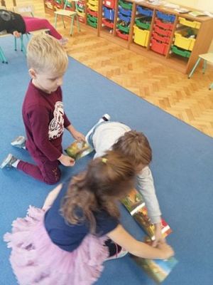 Grafika #25: 09.11.2020 Mieszkam w Polsce-zajęcia edukacyjne