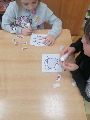 Grafika #28: 09.11.2020 Mieszkam w Polsce-zajęcia edukacyjne