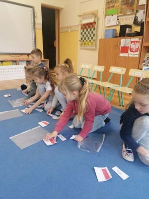 Grafika #30: 09.11.2020 Mieszkam w Polsce-zajęcia edukacyjne