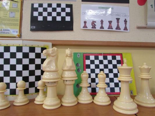 Grafika #2: 27.10.2020 Lekcja gry w szachy