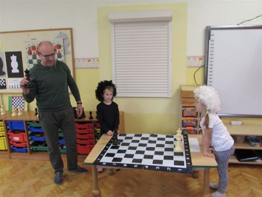 Grafika #26: 27.10.2020 Lekcja gry w szachy