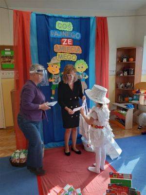 Grafika #10: 22.10.2020 Konkurs rodzinny - pokaz mody ekologicznej cz.II