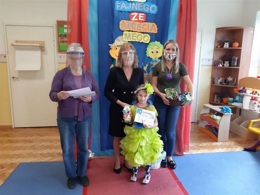 Grafika #28: 22.10.2020 Konkurs rodzinny - pokaz mody ekologicznej cz.II