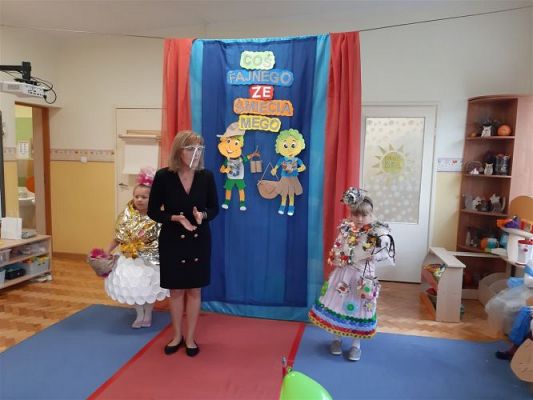 Grafika #1: 22.10.2020 Konkurs rodzinny - pokaz mody ekologicznej cz.I