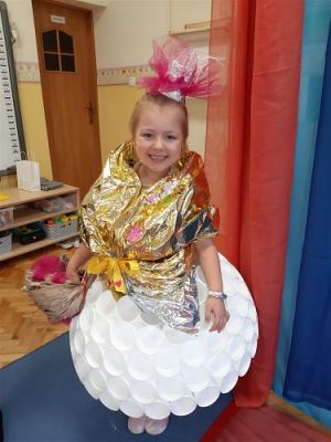 Grafika #5: 22.10.2020 Konkurs rodzinny - pokaz mody ekologicznej cz.I