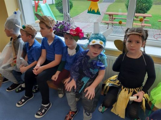 Grafika #8: 22.10.2020 Konkurs rodzinny - pokaz mody ekologicznej cz.I