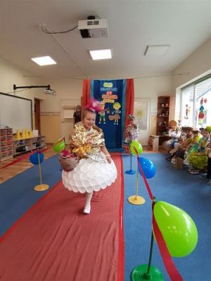 Grafika #9: 22.10.2020 Konkurs rodzinny - pokaz mody ekologicznej cz.I