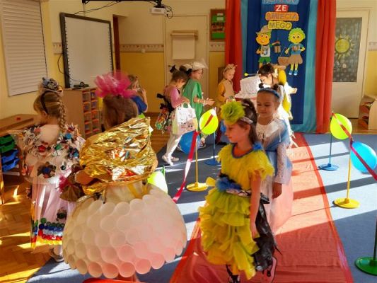 Grafika #67: 22.10.2020 Konkurs rodzinny - pokaz mody ekologicznej cz.I