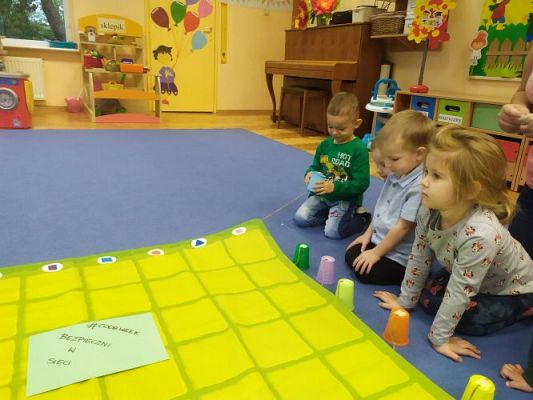 Grafika #11: 15.10.2020 Code week Bezpieczni w sieci