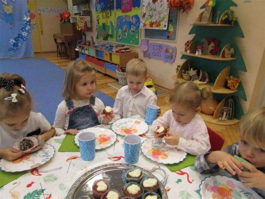 Grafika #52: 15.10.2020 Pasowanie na przedszkolaka