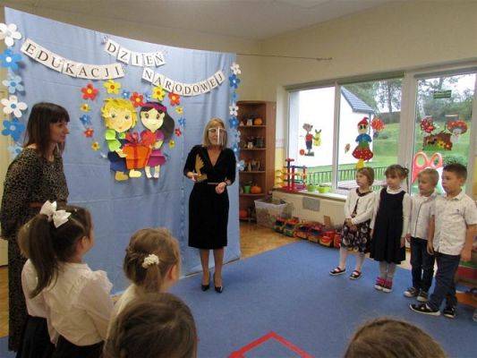 Grafika #7: 14.10.2020 Dzień Edukacji Narodowej