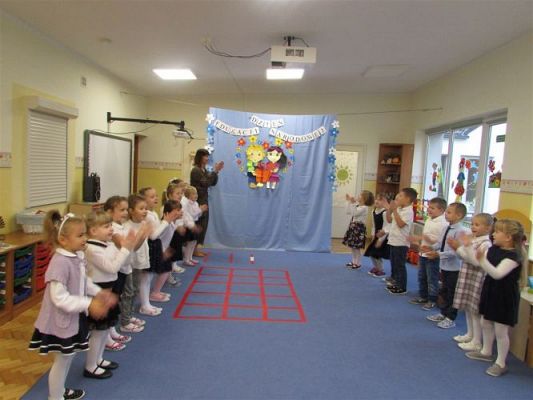 Grafika #10: 14.10.2020 Dzień Edukacji Narodowej