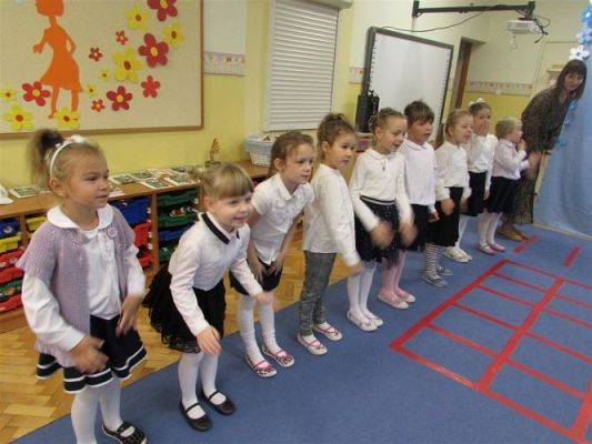 Grafika #11: 14.10.2020 Dzień Edukacji Narodowej