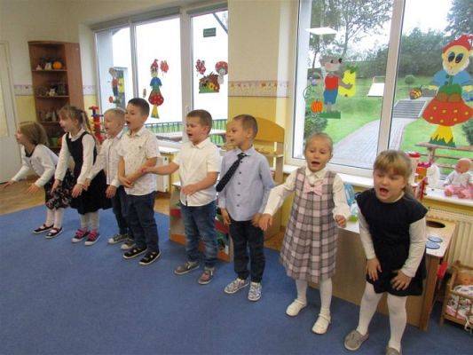 Grafika #12: 14.10.2020 Dzień Edukacji Narodowej