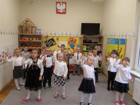 Grafika #33: 14.10.2020 Dzień Edukacji Narodowej