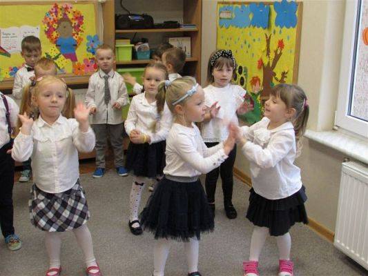 Grafika #35: 14.10.2020 Dzień Edukacji Narodowej