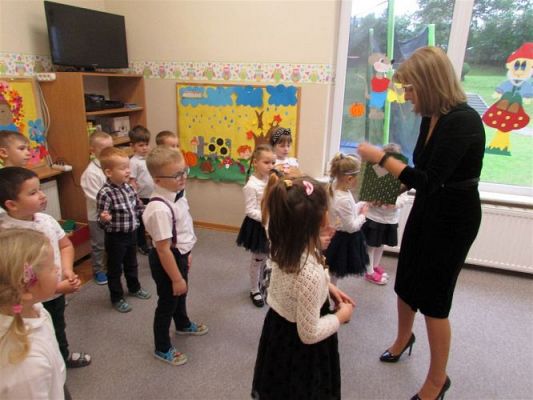 Grafika #42: 14.10.2020 Dzień Edukacji Narodowej