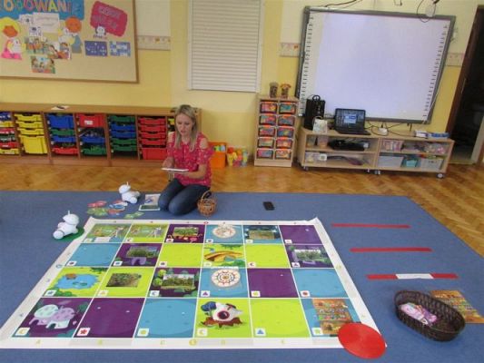 Grafika #10: 08.10.2020 Code WEEK Dzień 4 Zaprogramuj zdrowie - Wizyta Photona w sadzie