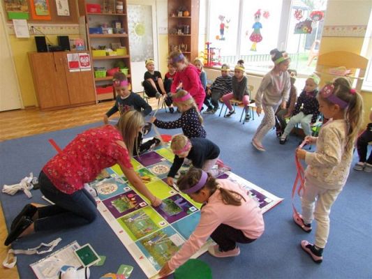 Grafika #12: 08.10.2020 Code WEEK Dzień 4 Zaprogramuj zdrowie - Wizyta Photona w sadzie