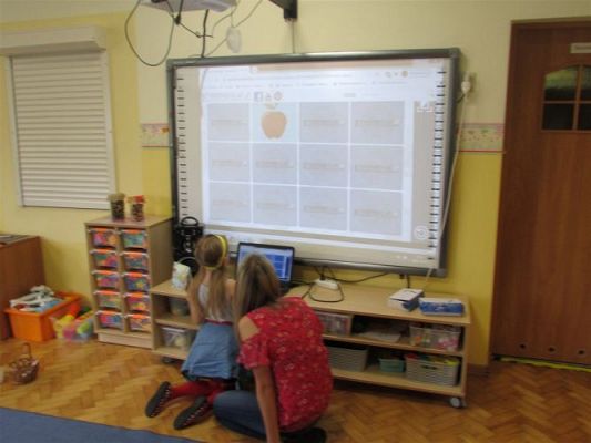 Grafika #44: 08.10.2020 Code WEEK Dzień 4 Zaprogramuj zdrowie - Wizyta Photona w sadzie