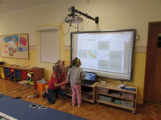 Grafika #50: 08.10.2020 Code WEEK Dzień 4 Zaprogramuj zdrowie - Wizyta Photona w sadzie