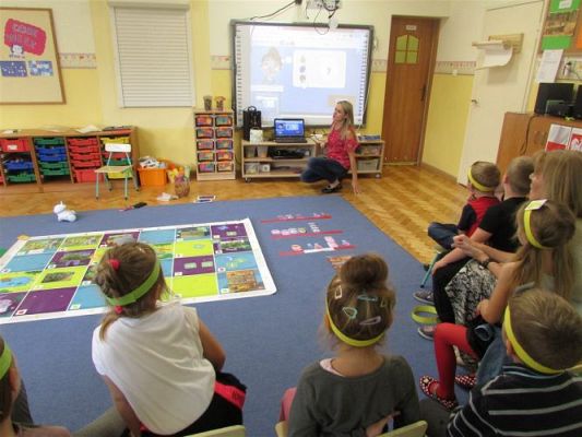 Grafika #51: 08.10.2020 Code WEEK Dzień 4 Zaprogramuj zdrowie - Wizyta Photona w sadzie