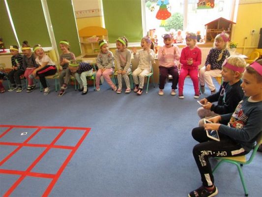 Grafika #57: 08.10.2020 Code WEEK Dzień 4 Zaprogramuj zdrowie - Wizyta Photona w sadzie