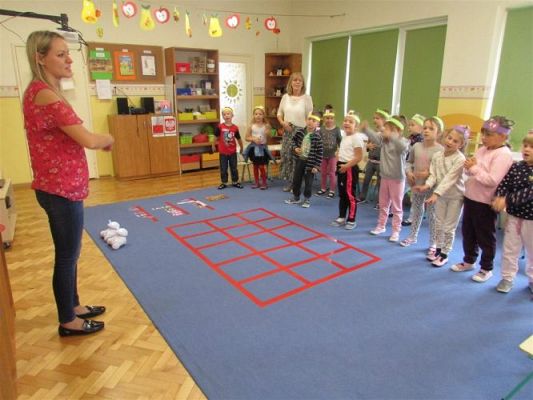 Grafika #63: 08.10.2020 Code WEEK Dzień 4 Zaprogramuj zdrowie - Wizyta Photona w sadzie