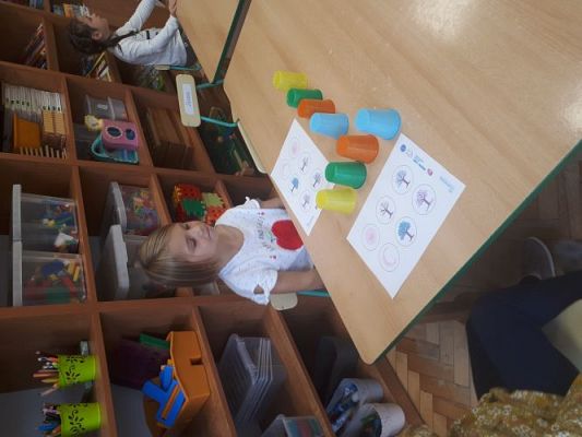 Grafika #11: 07.10.2020 CODE WEEK DZIEŃ 3 PĘTLE-SZUKAMY POWTÓRZEŃ W CODZIENNYCH CZYNNOŚCIACH