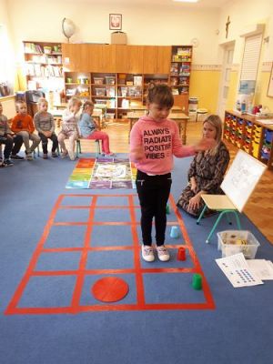 Grafika #7: 06.10.2020 CODE WEEK DZIEŃ 2 MUZYCZNY KOD CAŁA POLSKA PROGRAMUJE