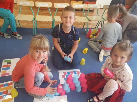 Grafika #23: 05.10.2020 Code Week Dzień 1 "Kubeczki od A do Z Cała Polska Programuje Gr III