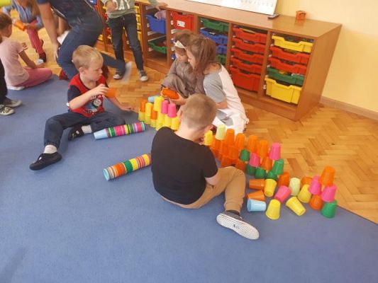 Grafika #27: 05.10.2020 Code Week Dzień 1 "Kubeczki od A do Z Cała Polska Programuje Gr III