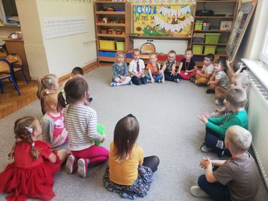 Grafika #4: 30.09.2020 Dzień Chłopaka gr II