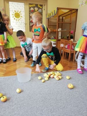 Grafika #3: 23.09.2020 Pożegnanie lata gr.II