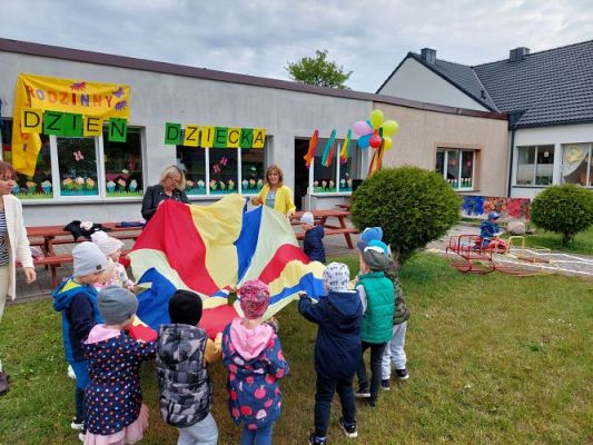 Grafika #30: 01.06.2022 Dzień Dziecka cz.I
