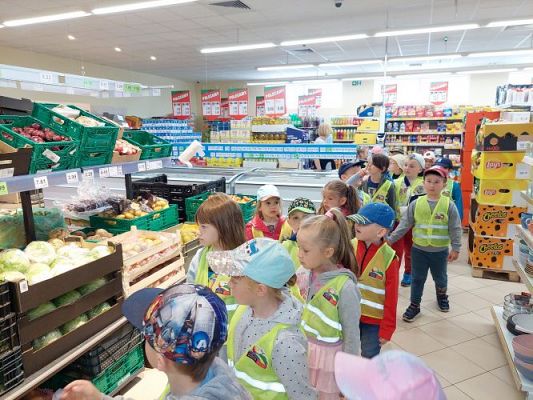 Grafika #9: 19.05.2022 Wycieczka do sklepu w poszukiwaniu produktów ekologicznych