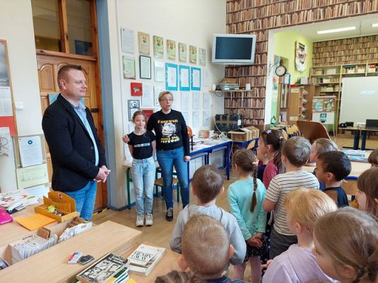 Grafika #2: 12.05. 2022 Spotkanie w Bibliotece szkolnej w Wicku