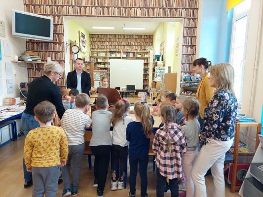 Grafika #7: 12.05. 2022 Spotkanie w Bibliotece szkolnej w Wicku