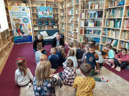 Grafika #26: 12.05. 2022 Spotkanie w Bibliotece szkolnej w Wicku