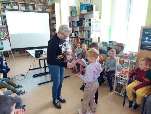 Grafika #37: 12.05. 2022 Spotkanie w Bibliotece szkolnej w Wicku