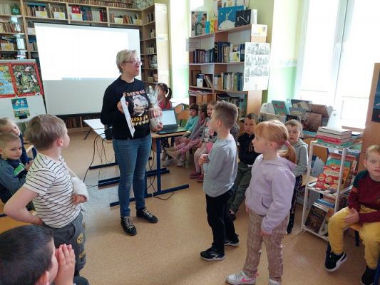 Grafika #39: 12.05. 2022 Spotkanie w Bibliotece szkolnej w Wicku