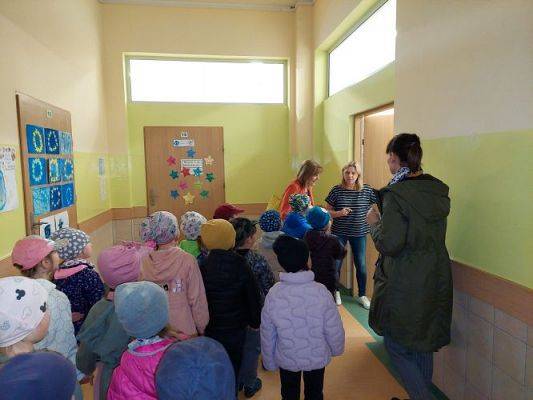 Grafika #1: 12.05.2022 Wizyta w Szkole Podstawowej w Wicku w kl I