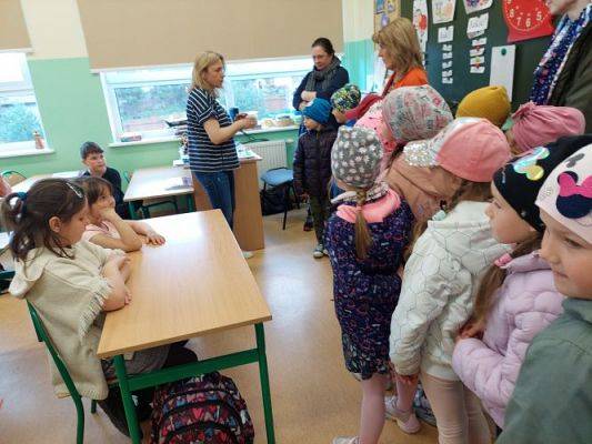 Grafika #5: 12.05.2022 Wizyta w Szkole Podstawowej w Wicku w kl I