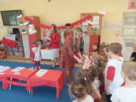 Grafika #45: 28.04.2022 Konkurs edukacyjny pt "Od morza do Tatr"