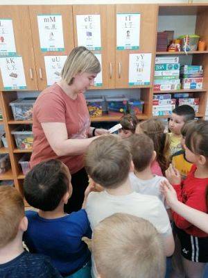 Grafika #2: 25.04.2022 Światowy Dzień Książki gr III