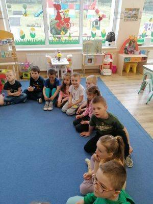 Grafika #3: 25.04.2022 Światowy Dzień Książki gr III