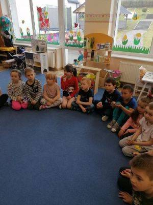 Grafika #4: 25.04.2022 Światowy Dzień Książki gr III