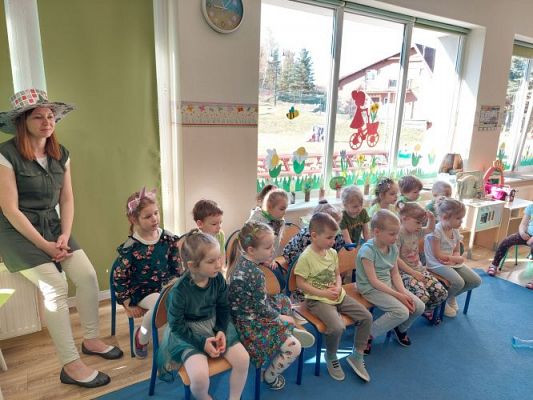 Grafika #2: 22.04.2022 Mini Olimpiada ekologiczna pt."Ekoplaneta"